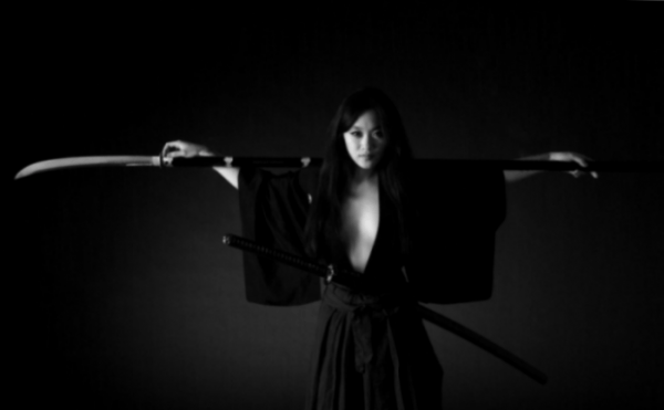 ANOTHER GREAT WAY... OF THE NAGINATA IT SEEMS. photocredit/thanks:pinterest