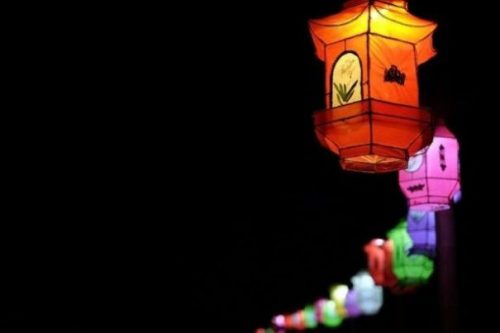 Featured Image Displaying A Night View Of Row Of Lit Chinese Styled Lanterns.